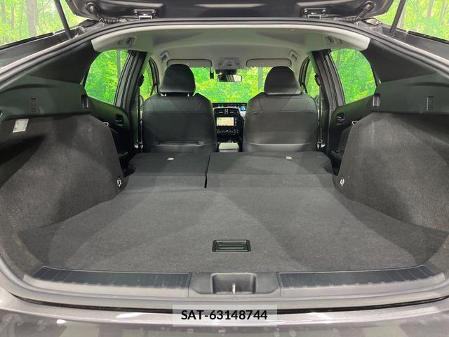 Toyota PRIUS 2019-07 8647852-9
