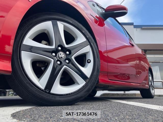 Toyota PRIUS 2016-06 8647908-13