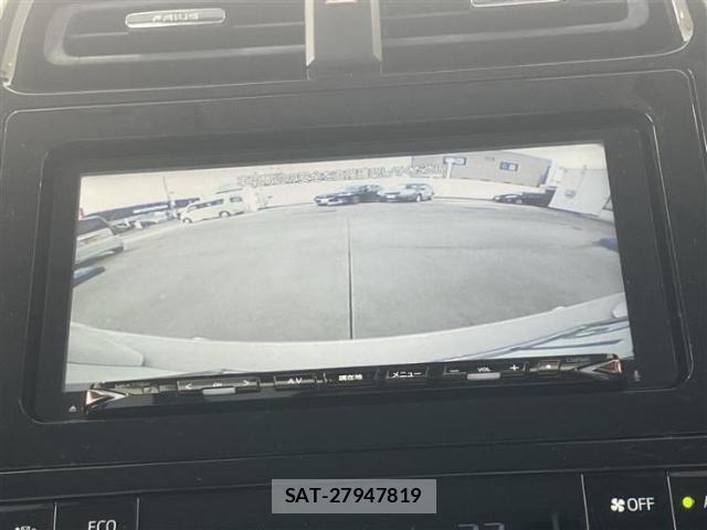 Toyota PRIUS 2016-06 8647954-10