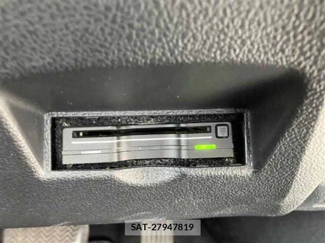 Toyota PRIUS 2016-06 8647954-11