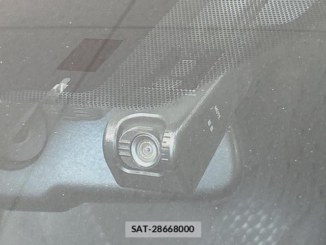 Toyota PRIUS 2017-08 8647968-5