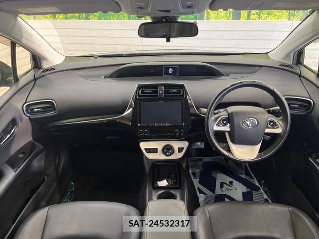 Toyota PRIUS 2016-06 8648159-1