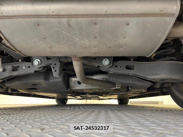Toyota PRIUS 2016-06 8648159-16