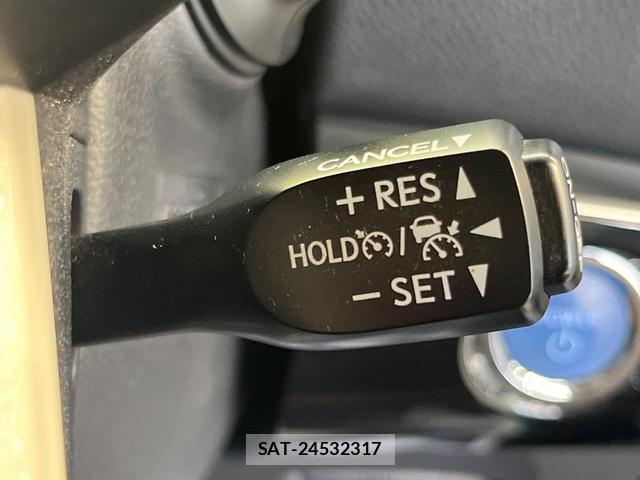 Toyota PRIUS 2016-06 8648159-3