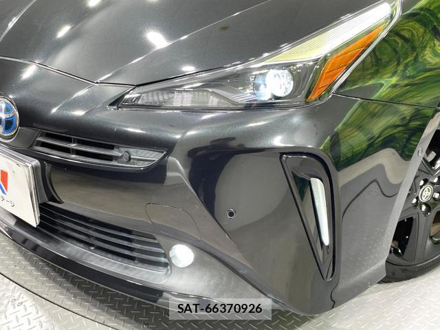 Toyota PRIUS 2021-11 8648278-13