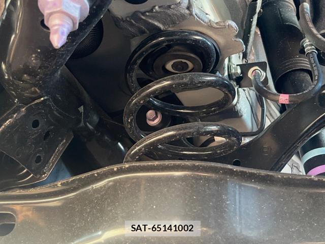 Toyota PRIUS 2025-04 8648368-19