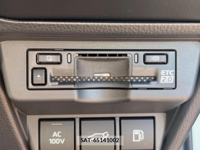 Toyota PRIUS 2025-04 8648368-5