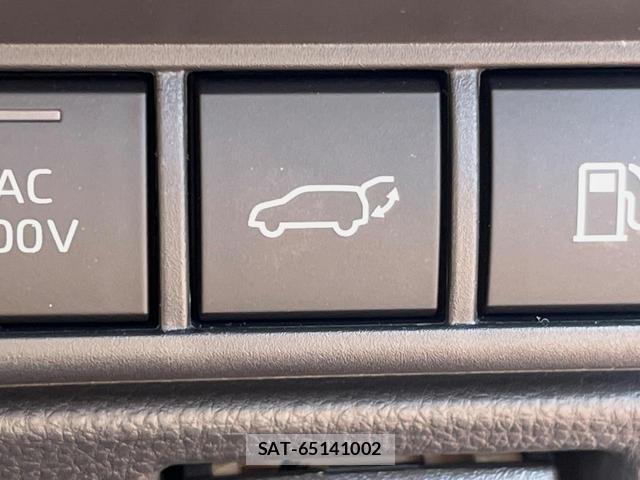 Toyota PRIUS 2025-04 8648368-6