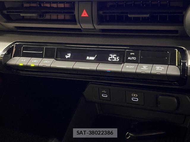 Toyota PRIUS 2026-03 8648429-6