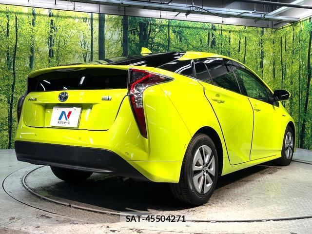 Toyota PRIUS 2016-02 8648564-16