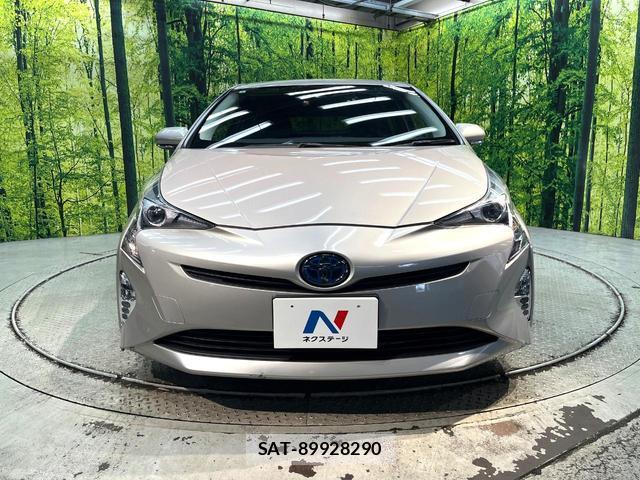 Toyota PRIUS 2016-01 8648578-13