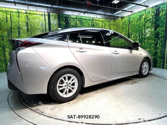 Toyota PRIUS 2016-01 8648578-16