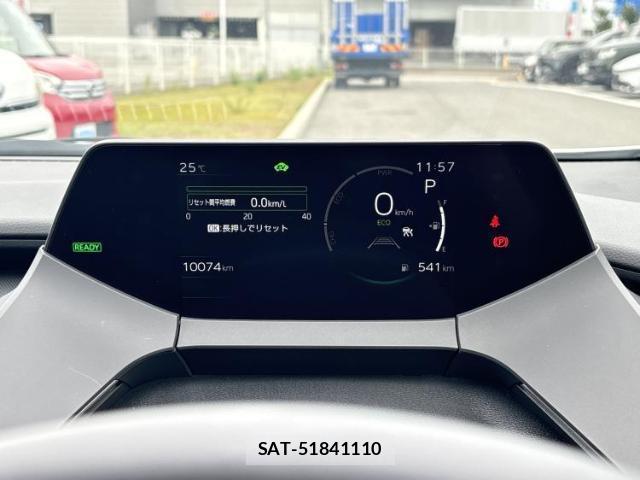 Toyota PRIUS 2025-05 8648602-12