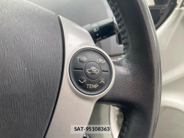 Toyota PRIUS 2009-09 8648616-15