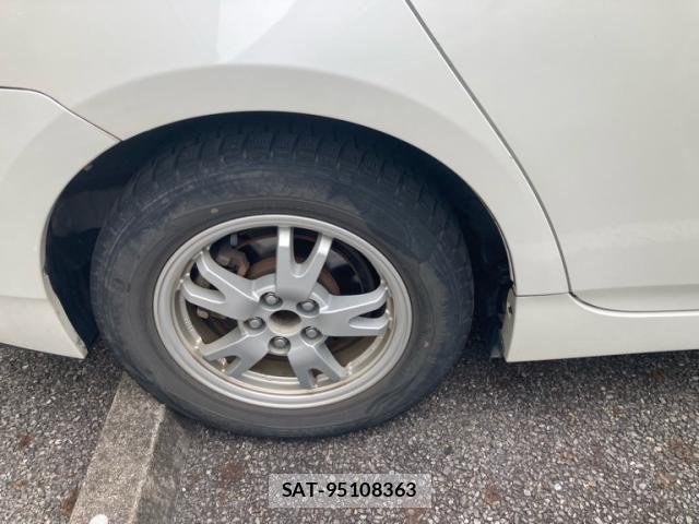 Toyota PRIUS 2009-09 8648616-3