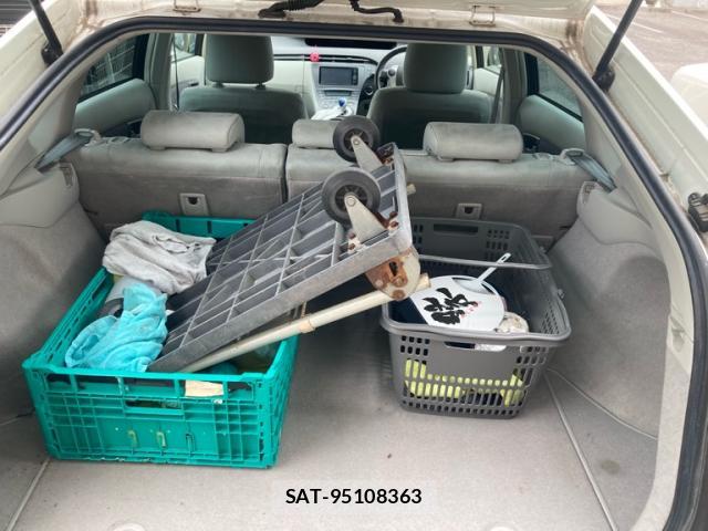 Toyota PRIUS 2009-09 8648616-6