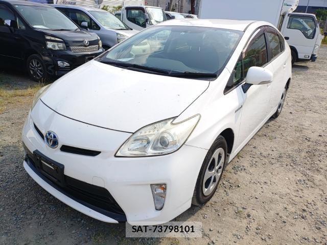 Toyota PRIUS 2015-08 8648626-0