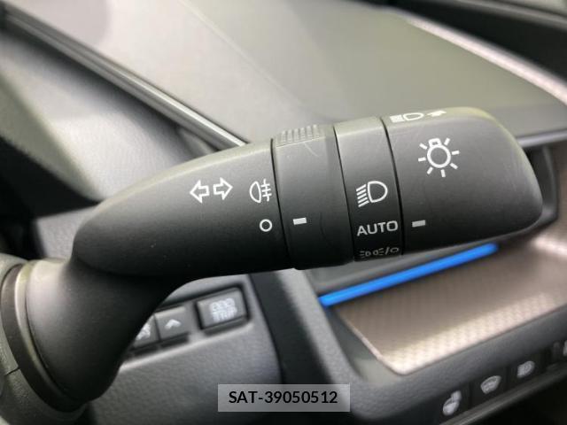Toyota PRIUS 2023-05 8648819-15