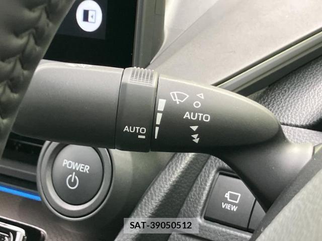 Toyota PRIUS 2023-05 8648819-16
