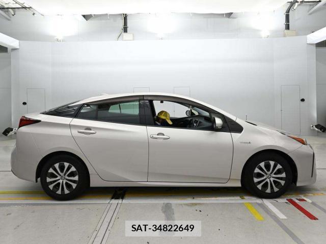 Toyota PRIUS 2019-03 8649281-3