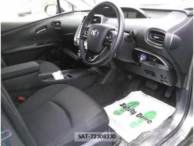 Toyota PRIUS 2019-06 8649288-5