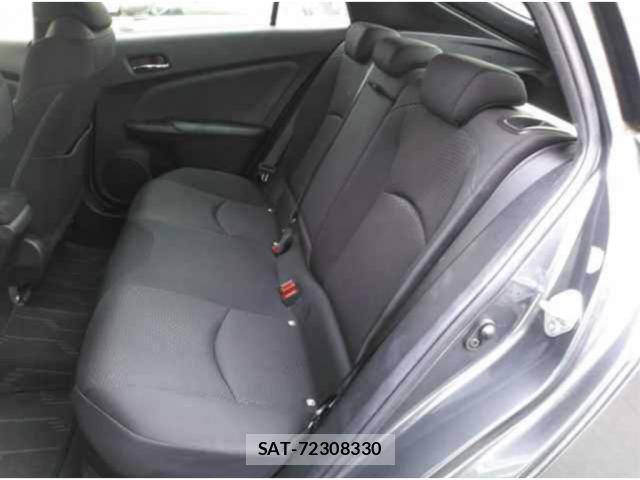 Toyota PRIUS 2019-06 8649288-6