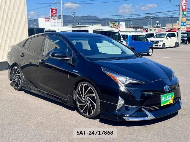 Toyota PRIUS 2016-06 8649299-3