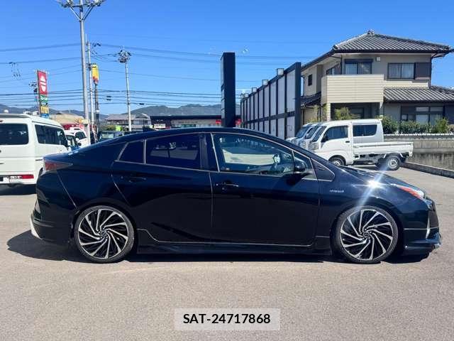 Toyota PRIUS 2016-06 8649299-4