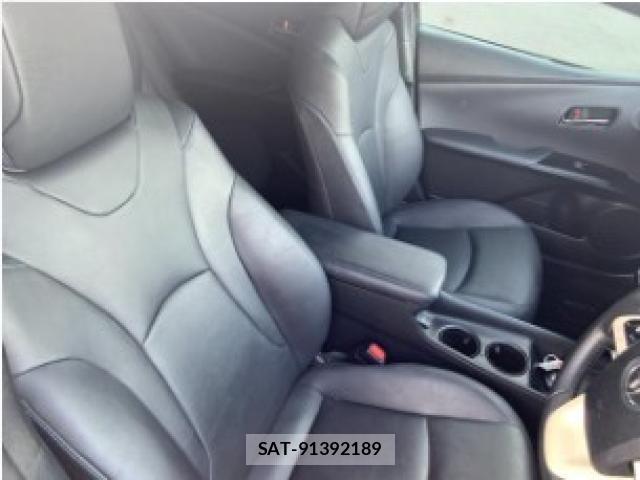 Toyota PRIUS 2017-06 8649305-16