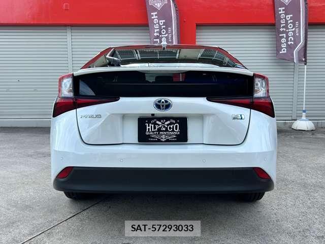 Toyota PRIUS 2020-10 8649410-1