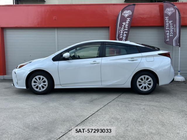 Toyota PRIUS 2020-10 8649410-10