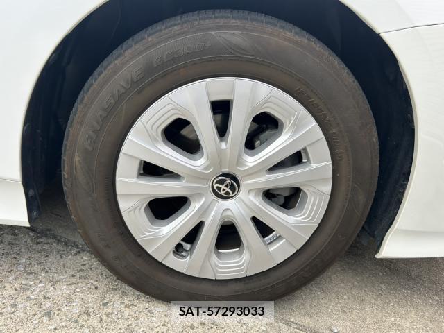 Toyota PRIUS 2020-10 8649410-19