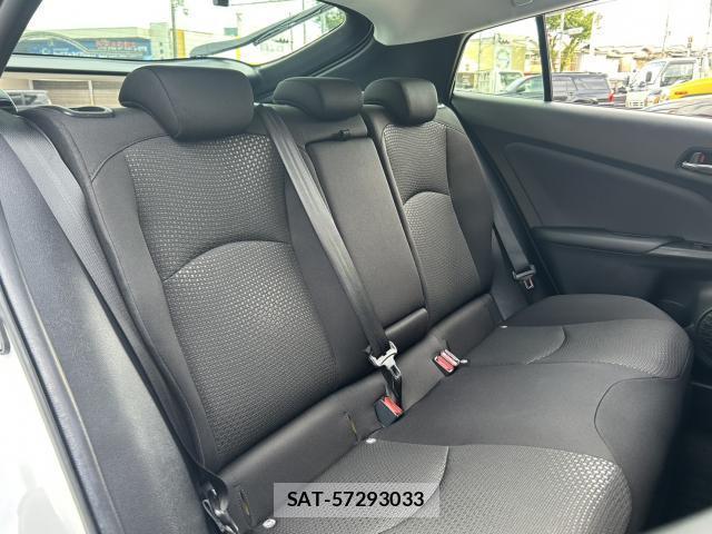 Toyota PRIUS 2020-10 8649410-6