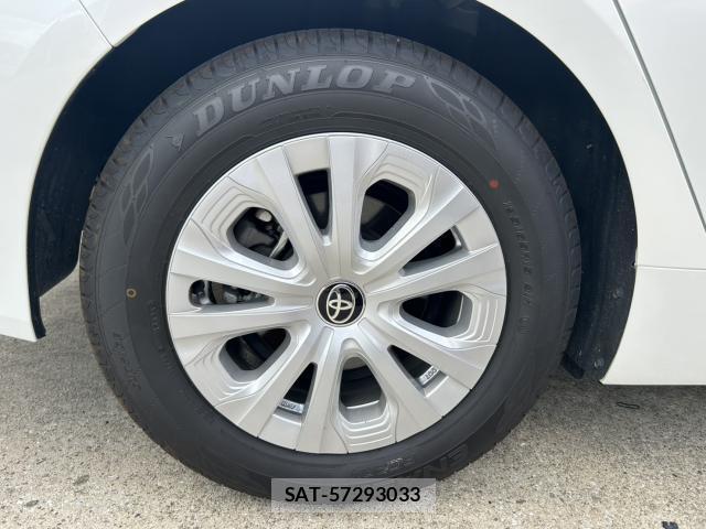 Toyota PRIUS 2020-10 8649410-8
