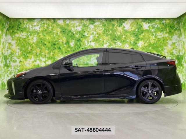 Toyota PRIUS 2019-12 8649434-1