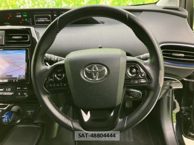 Toyota PRIUS 2019-12 8649434-14