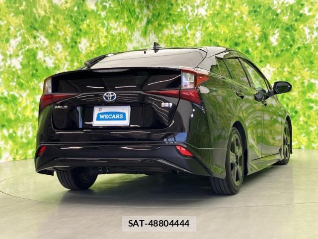 Toyota PRIUS 2019-12 8649434-2