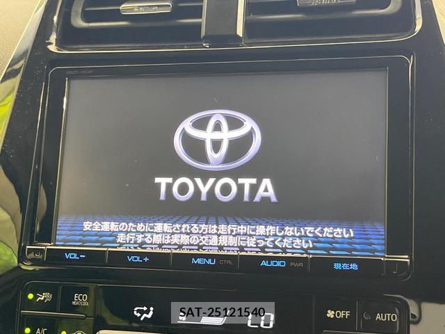 Toyota PRIUS 2017-05 8649442-2