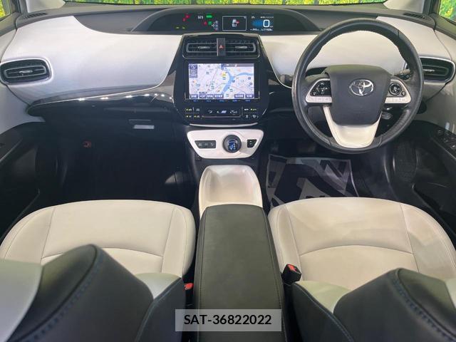 Toyota PRIUS 2017-03 8649445-1