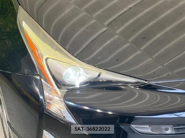 Toyota PRIUS 2017-03 8649445-11