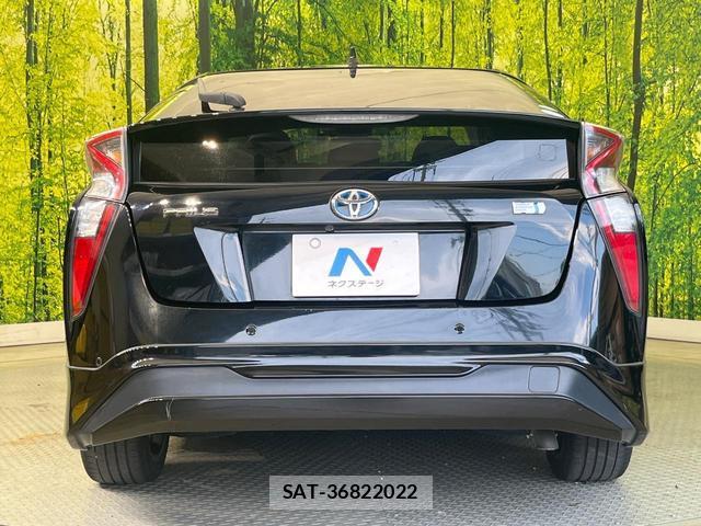 Toyota PRIUS 2017-03 8649445-14
