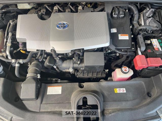 Toyota PRIUS 2017-03 8649445-17