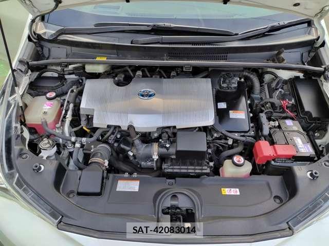 Toyota PRIUS 2017-09 8649475-10