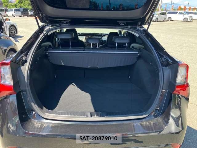 Toyota PRIUS 2022-06 8649485-15