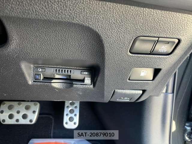 Toyota PRIUS 2022-06 8649485-19