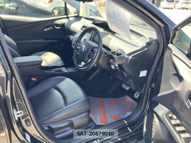 Toyota PRIUS 2022-06 8649485-8
