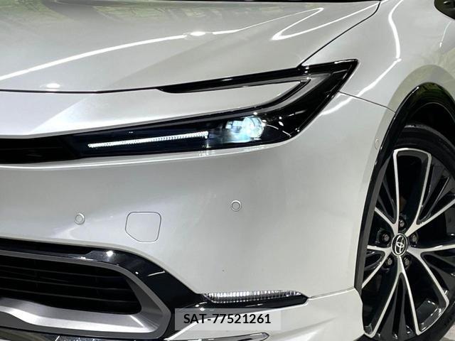 Toyota PRIUS 2023-10 8649502-12