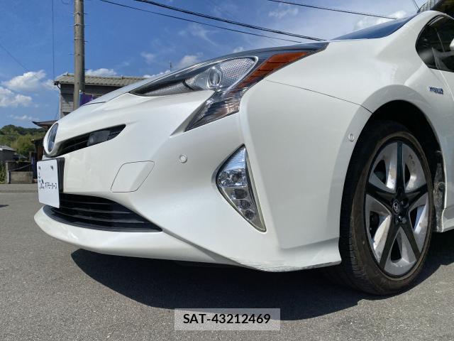 Toyota PRIUS 2016-03 8649520-14