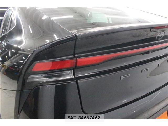 Toyota PRIUS 2024-09 8649562-17