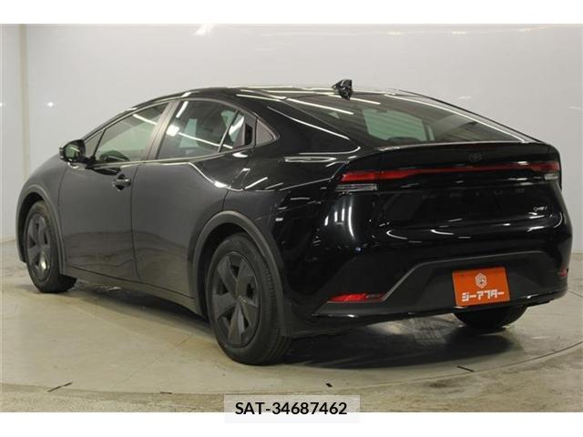 Toyota PRIUS 2024-09 8649562-8